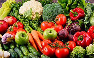 Jak zdrowo wejść w nowy rok? Dietetyczka radzi: warto postawić na warzywa i sałatki
